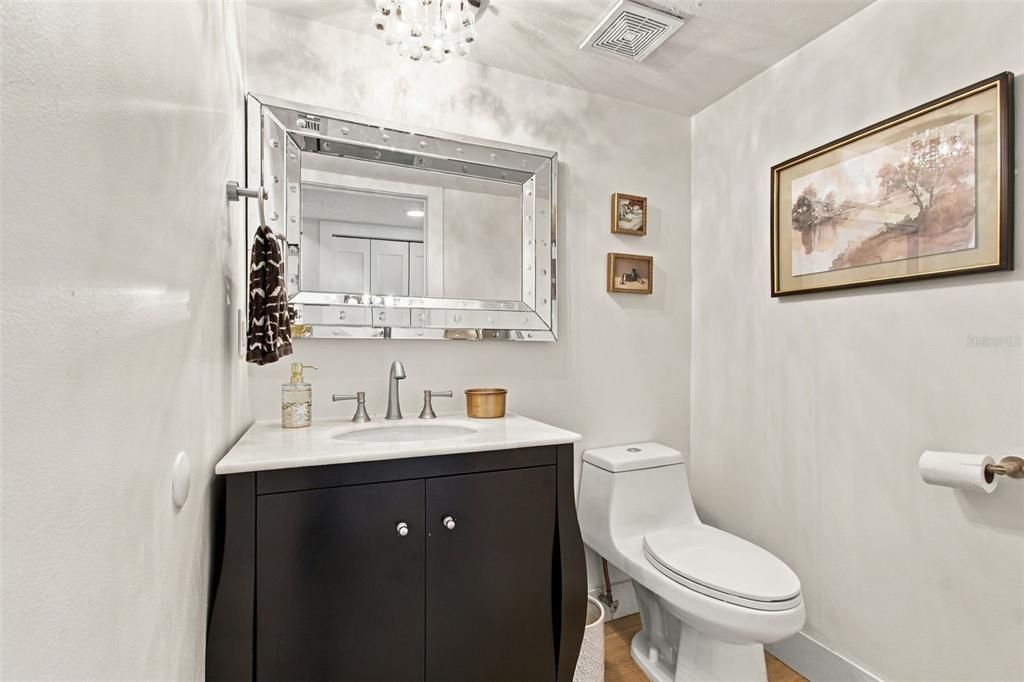En Venta: $700,000 (3 camas, 2 baños, 2166 Pies cuadrados)