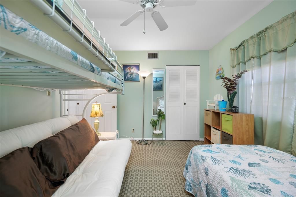 For Sale: $424,900 (2 beds, 2 baths, 1055 Square Feet)