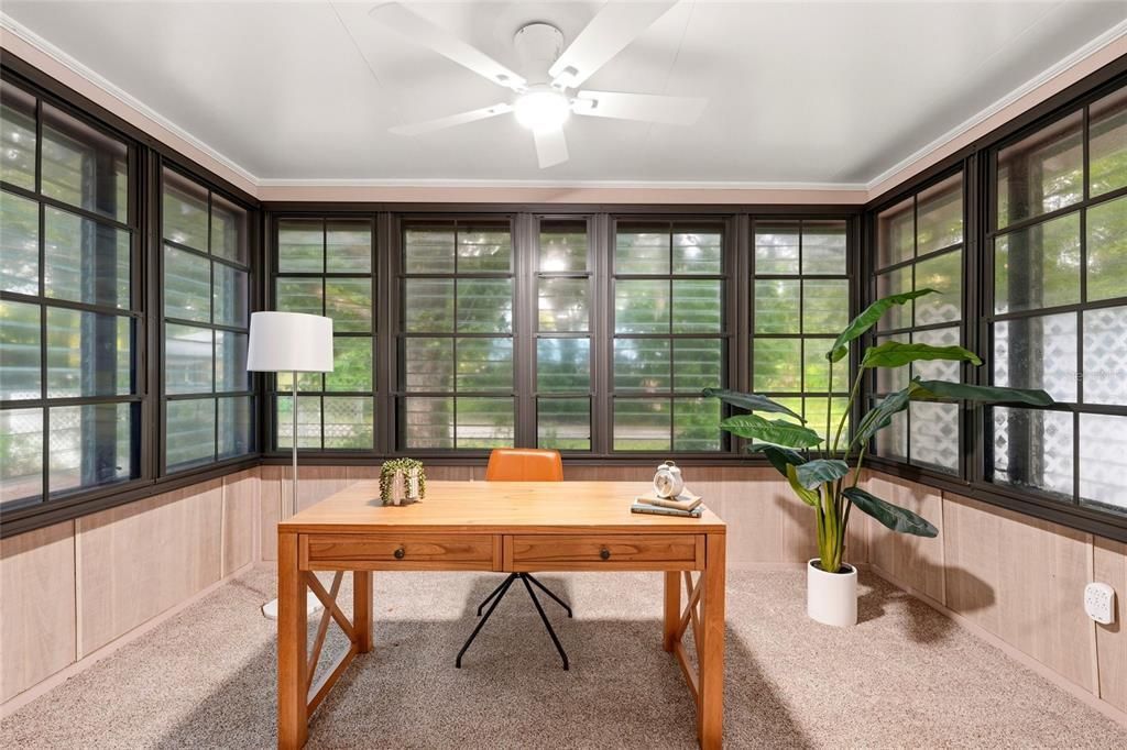 For Sale: $319,900 (3 beds, 2 baths, 1732 Square Feet)
