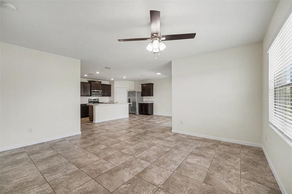 For Sale: $385,000 (4 beds, 2 baths, 1830 Square Feet)