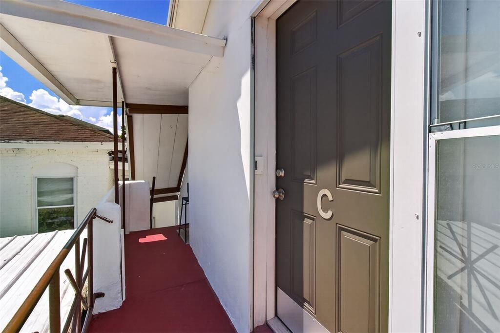 For Rent: $1,195 (1 beds, 1 baths, 650 Square Feet)