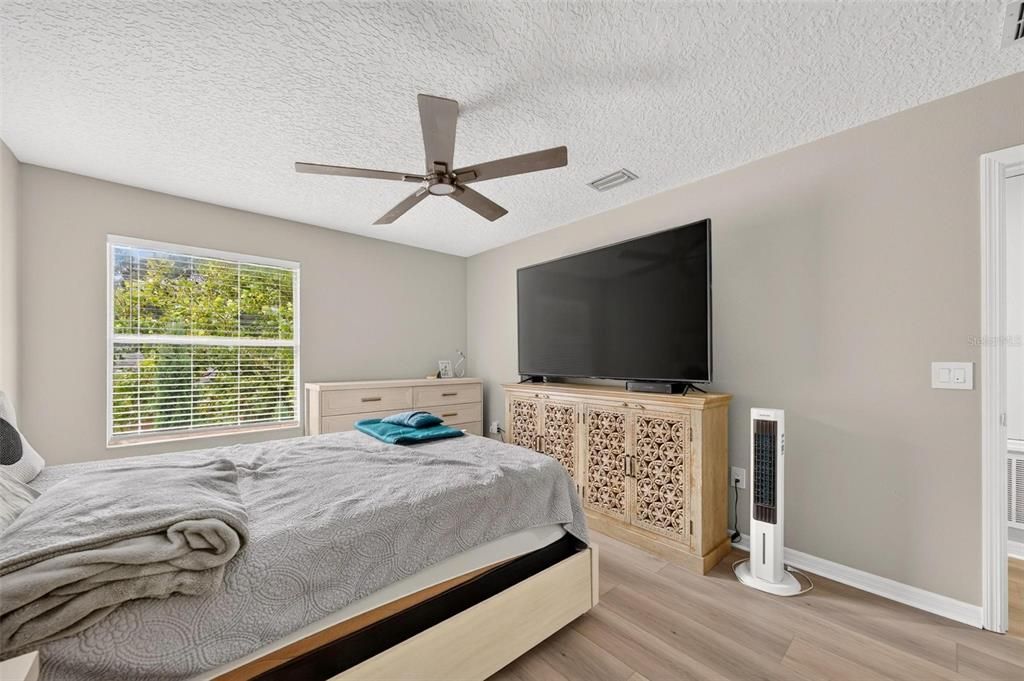 En Venta: $590,000 (6 camas, 3 baños, 3855 Pies cuadrados)