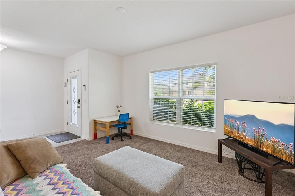 For Sale: $387,777 (4 beds, 2 baths, 2094 Square Feet)