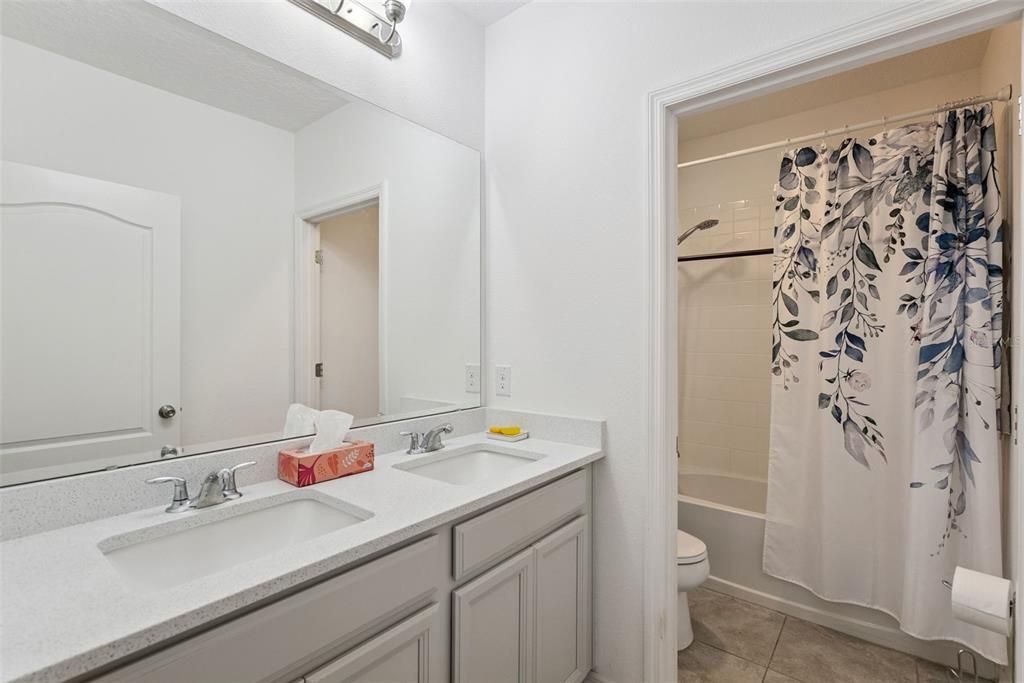 For Sale: $387,777 (4 beds, 2 baths, 2094 Square Feet)