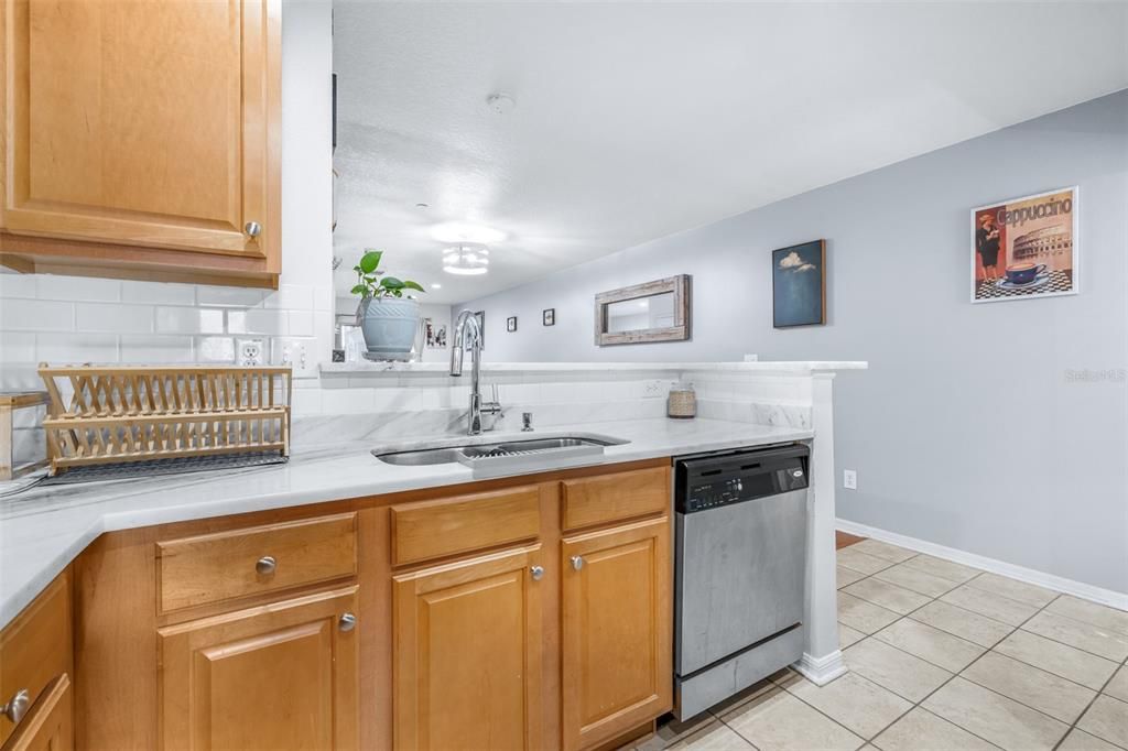 En Venta: $279,900 (3 camas, 2 baños, 1200 Pies cuadrados)