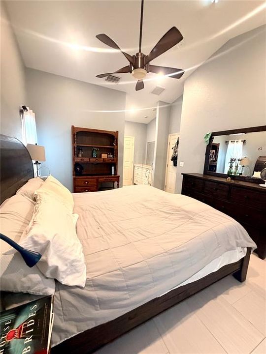For Sale: $610,000 (4 beds, 2 baths, 1556 Square Feet)