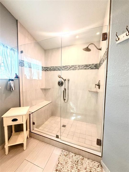 For Sale: $610,000 (4 beds, 2 baths, 1556 Square Feet)