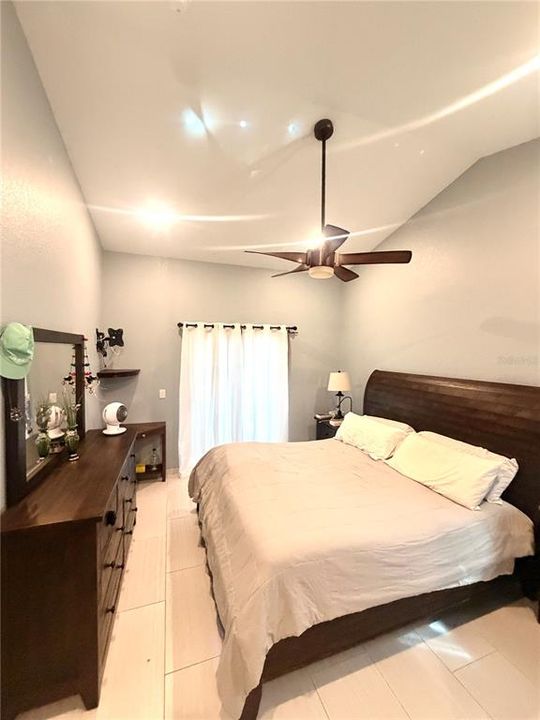 For Sale: $610,000 (4 beds, 2 baths, 1556 Square Feet)
