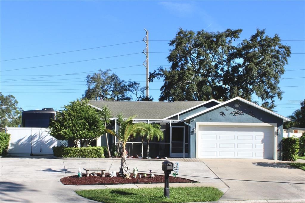 For Sale: $610,000 (4 beds, 2 baths, 1556 Square Feet)