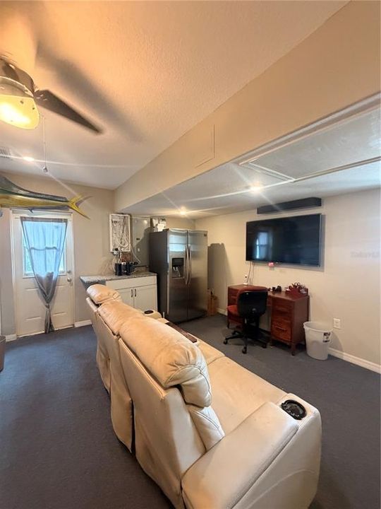 For Sale: $610,000 (4 beds, 2 baths, 1556 Square Feet)