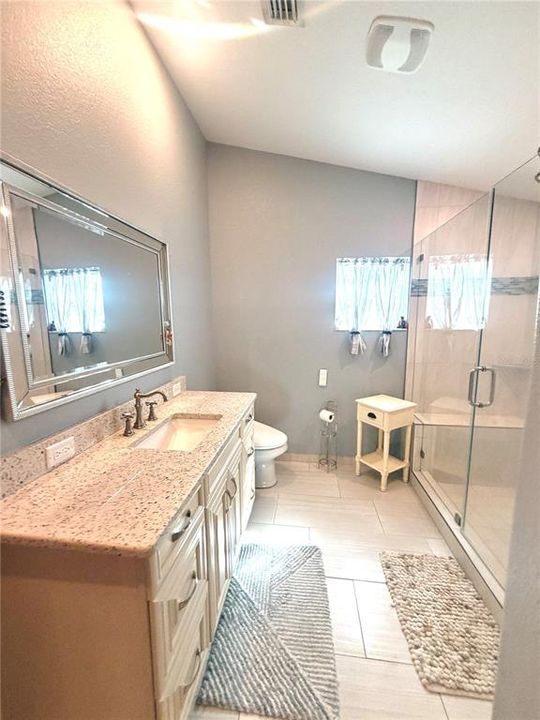 For Sale: $610,000 (4 beds, 2 baths, 1556 Square Feet)