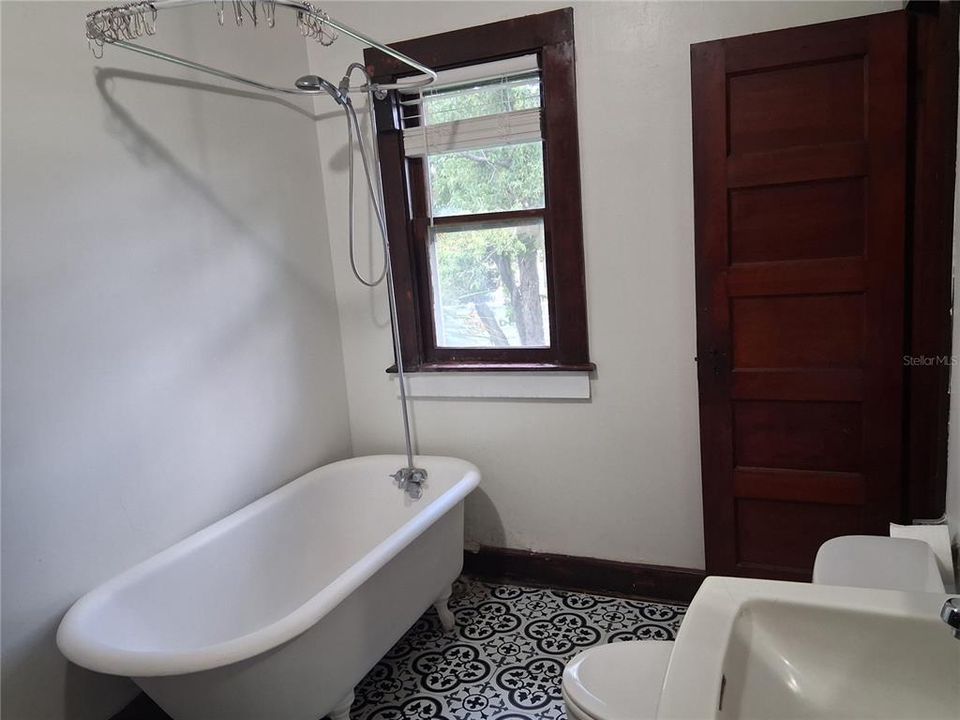 В аренду: $1,200 (1 спален, 1 ванн, 780 Квадратных фут)