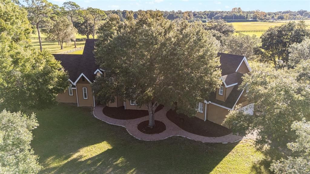 For Sale: $1,250,000 (4 beds, 5 baths, 4559 Square Feet)
