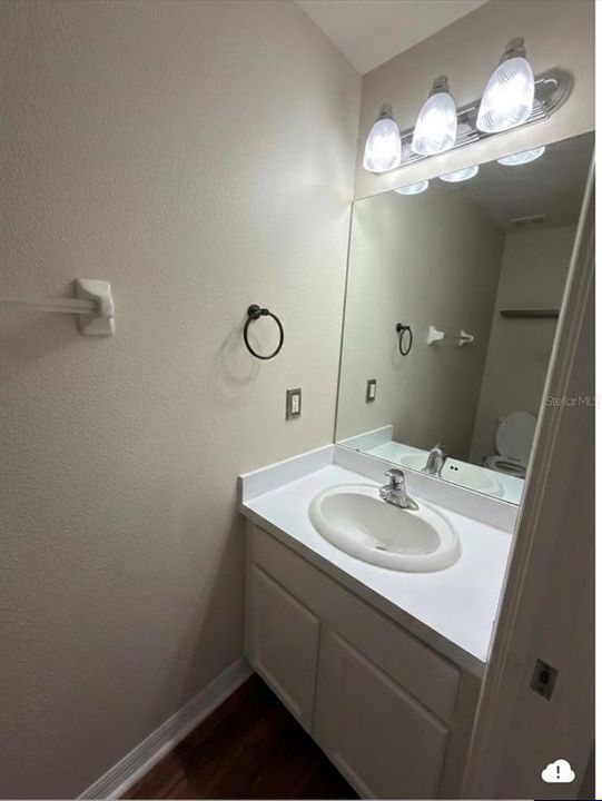 For Sale: $320,000 (3 beds, 2 baths, 1792 Square Feet)