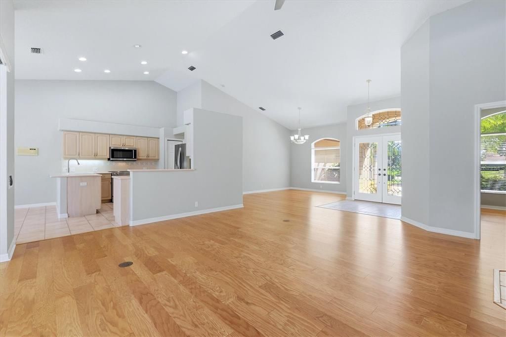 For Sale: $741,900 (3 beds, 3 baths, 2454 Square Feet)