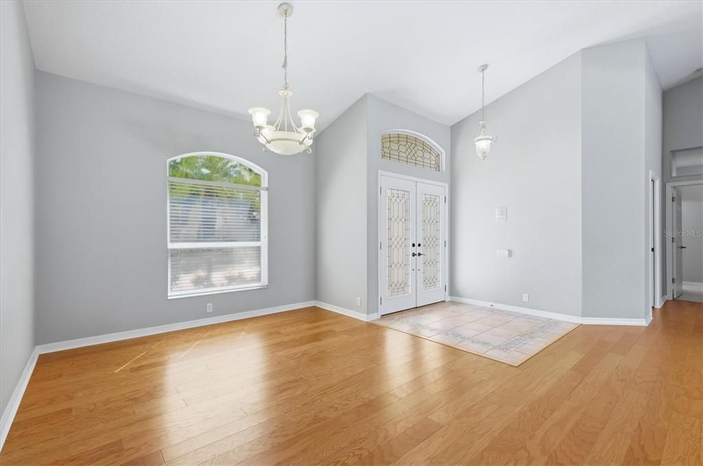 For Sale: $741,900 (3 beds, 3 baths, 2454 Square Feet)