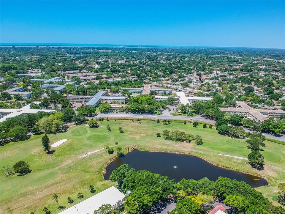For Rent: $1,300 (1 beds, 1 baths, 800 Square Feet)