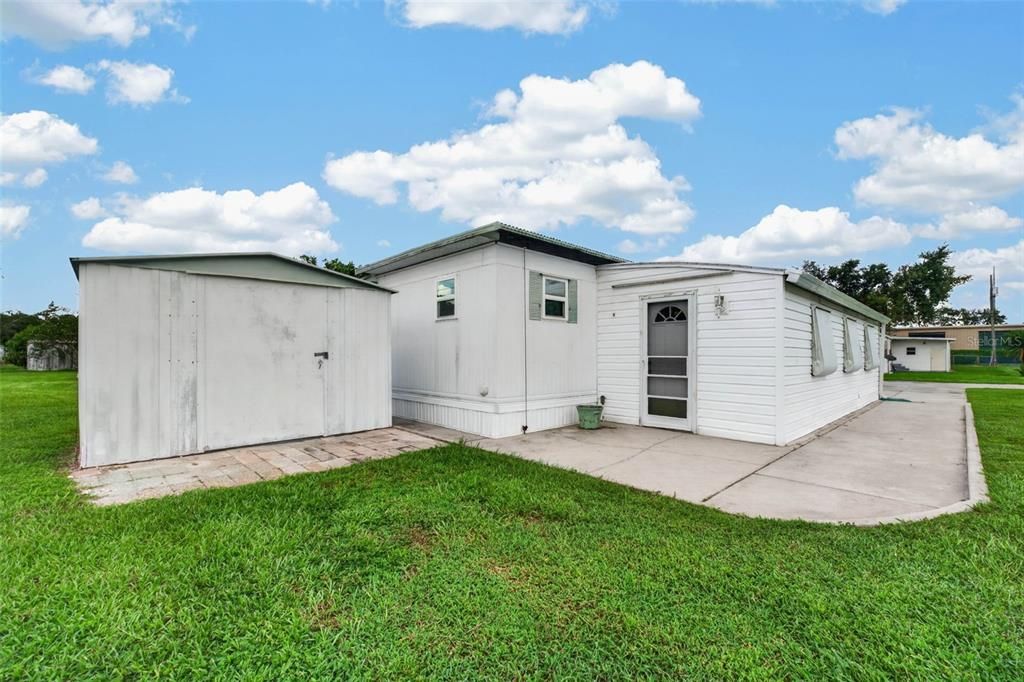 For Sale: $89,900 (2 beds, 1 baths, 552 Square Feet)
