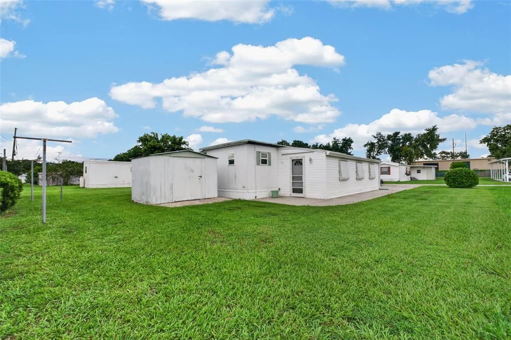 For Sale: $89,900 (2 beds, 1 baths, 552 Square Feet)