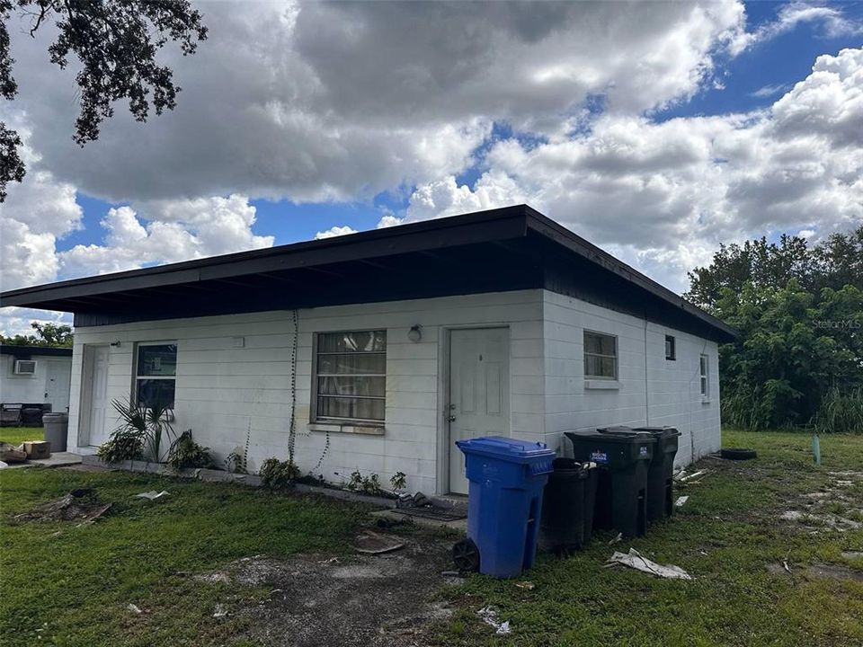 En Venta: $395,000 (2 camas, 0 baños, 2312 Pies cuadrados)