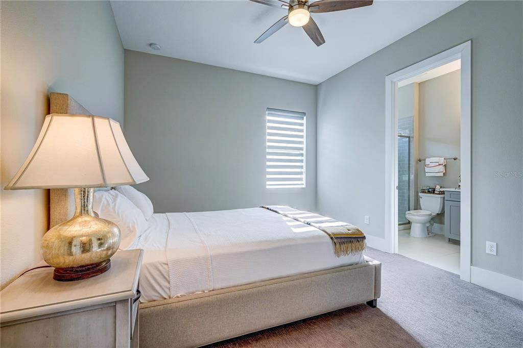 For Rent: $4,500 (3 beds, 4 baths, 2797 Square Feet)