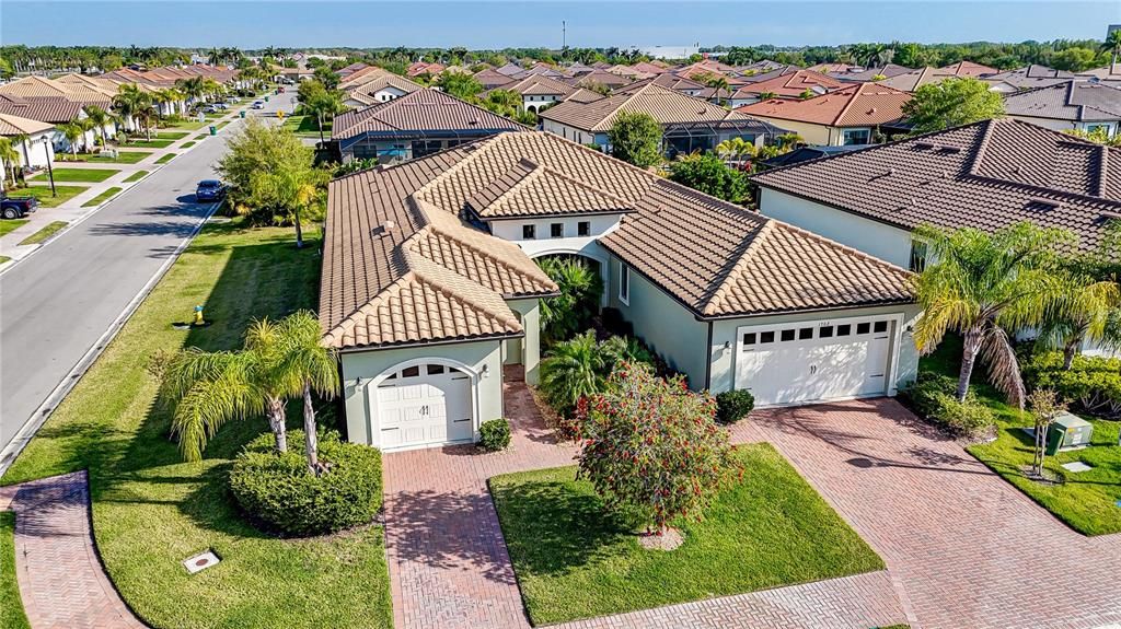 For Rent: $4,500 (3 beds, 4 baths, 2797 Square Feet)