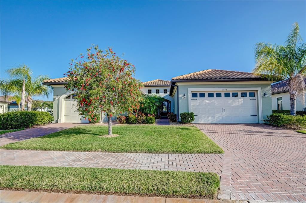 For Rent: $4,500 (3 beds, 4 baths, 2797 Square Feet)