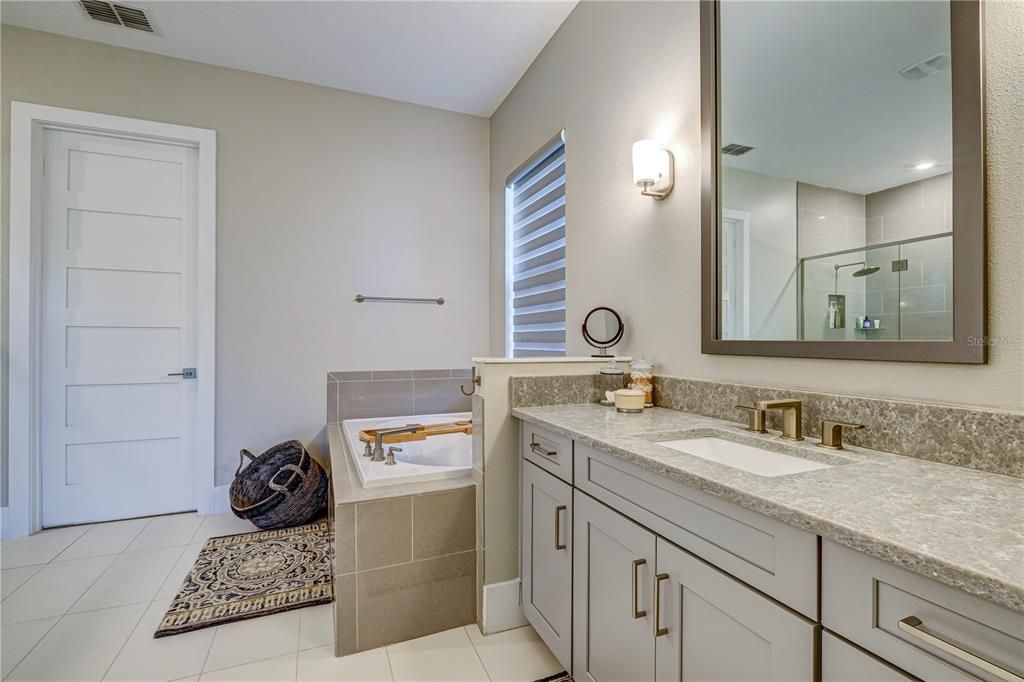 For Rent: $4,500 (3 beds, 4 baths, 2797 Square Feet)