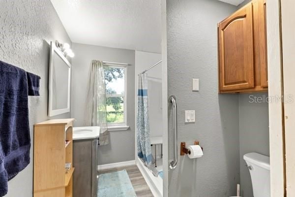 For Sale: $175,000 (2 beds, 1 baths, 1104 Square Feet)
