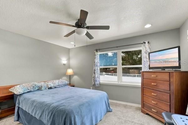 For Sale: $175,000 (2 beds, 1 baths, 1104 Square Feet)