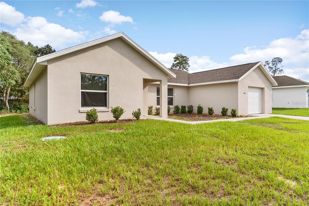 For Sale: $259,900 (3 beds, 2 baths, 1567 Square Feet)