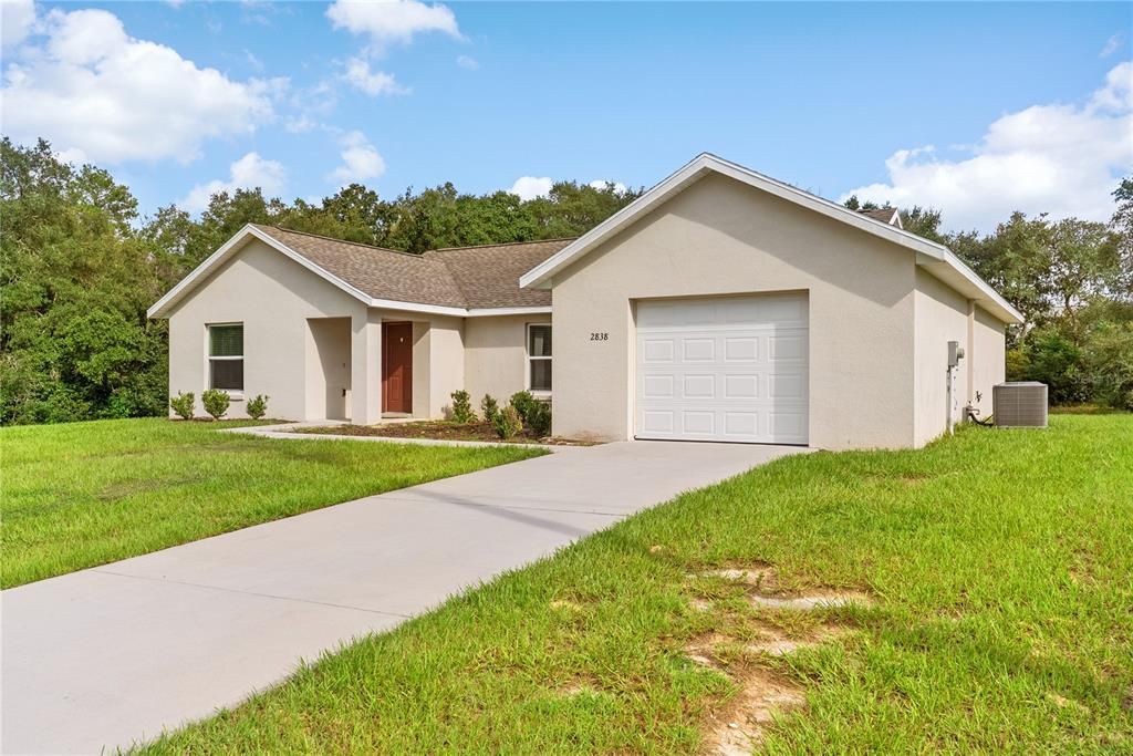 For Sale: $259,900 (3 beds, 2 baths, 1567 Square Feet)