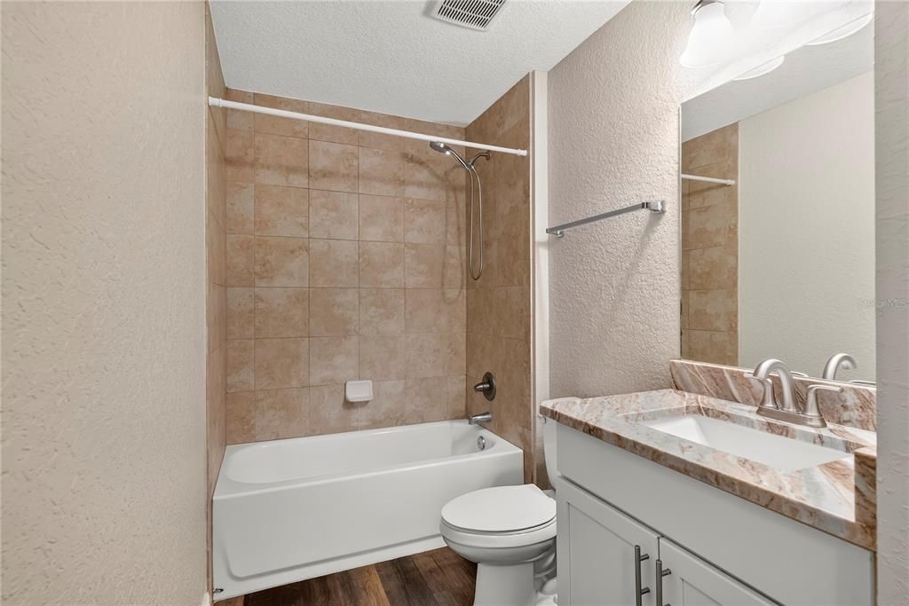 For Sale: $259,900 (3 beds, 2 baths, 1567 Square Feet)