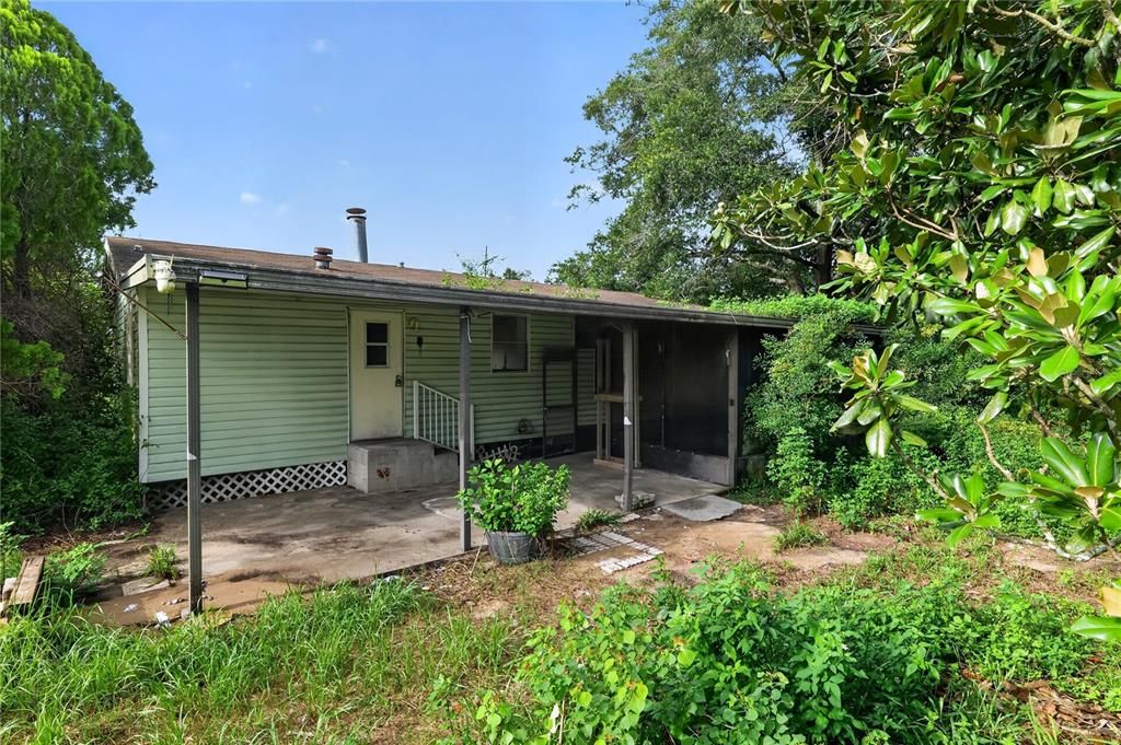 For Sale: $90,000 (3 beds, 2 baths, 1056 Square Feet)