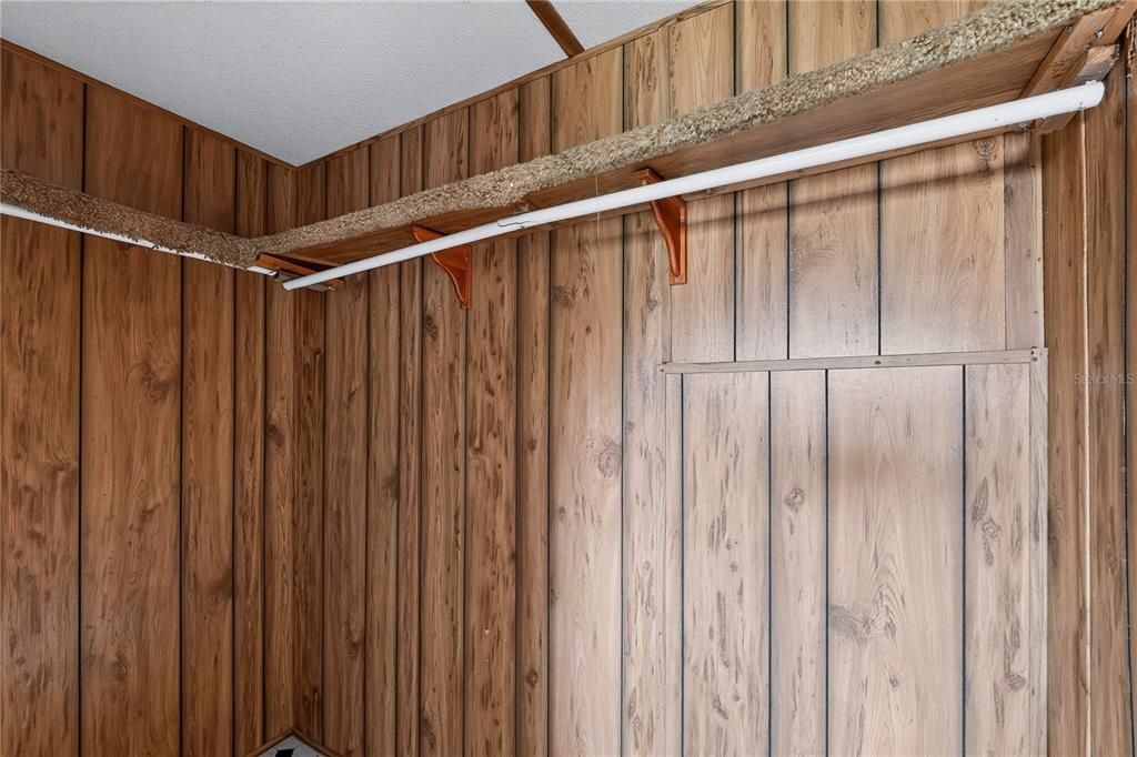 For Sale: $90,000 (3 beds, 2 baths, 1056 Square Feet)
