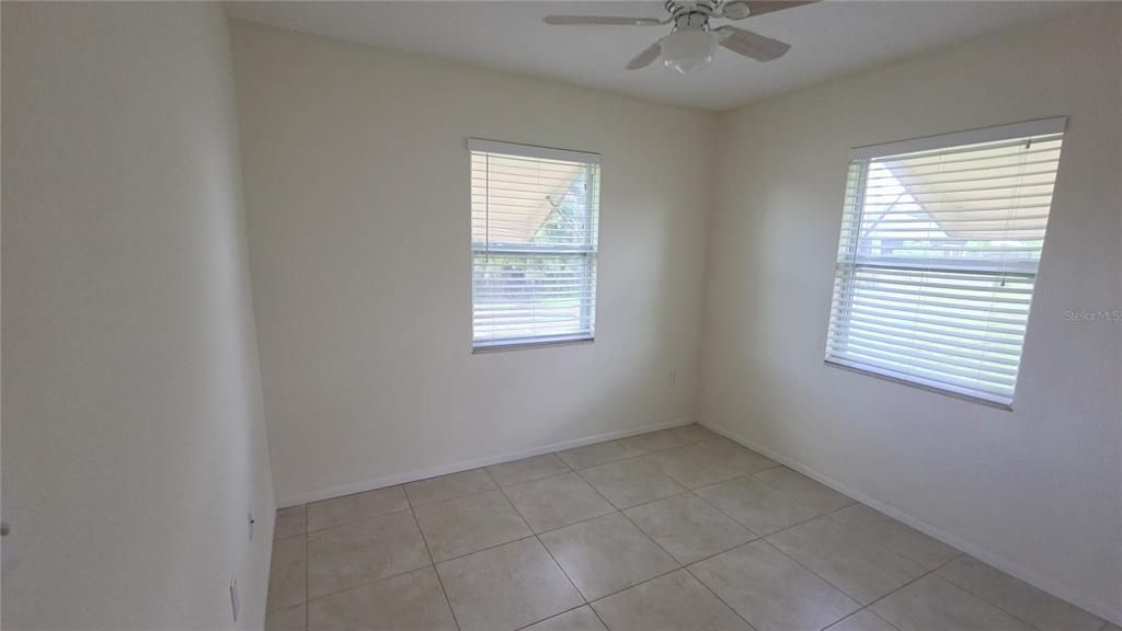 For Sale: $135,000 (2 beds, 1 baths, 783 Square Feet)