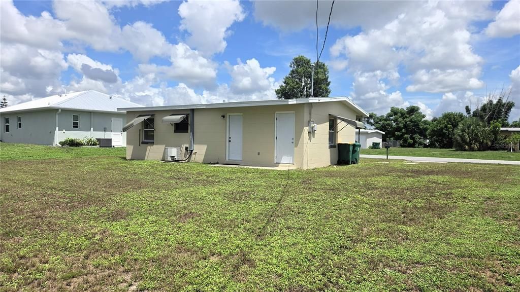 For Sale: $135,000 (2 beds, 1 baths, 783 Square Feet)