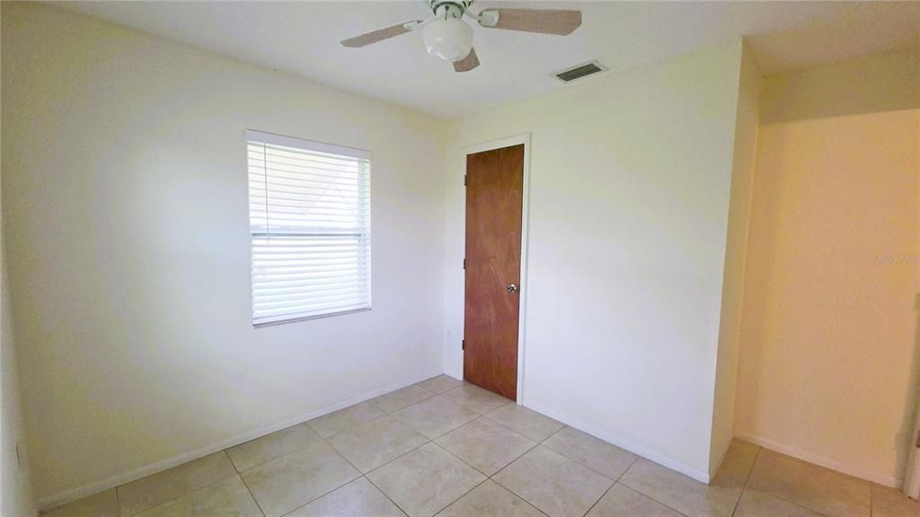 For Sale: $135,000 (2 beds, 1 baths, 783 Square Feet)