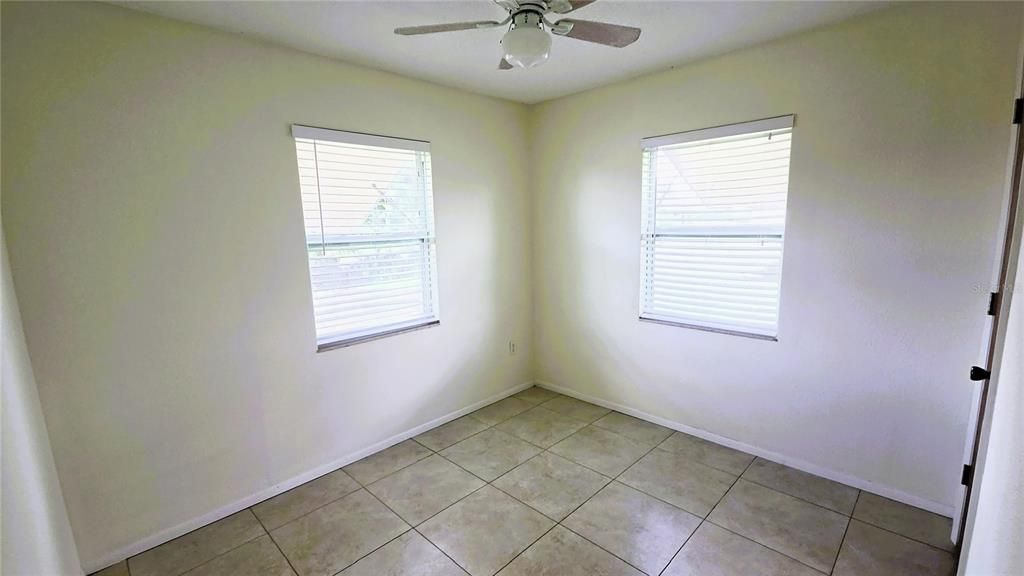 For Sale: $135,000 (2 beds, 1 baths, 783 Square Feet)
