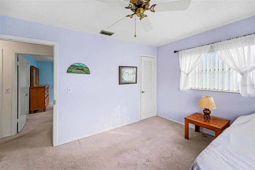 For Sale: $240,000 (2 beds, 2 baths, 1328 Square Feet)
