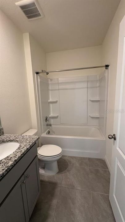 For Rent: $2,250 (3 beds, 2 baths, 1658 Square Feet)