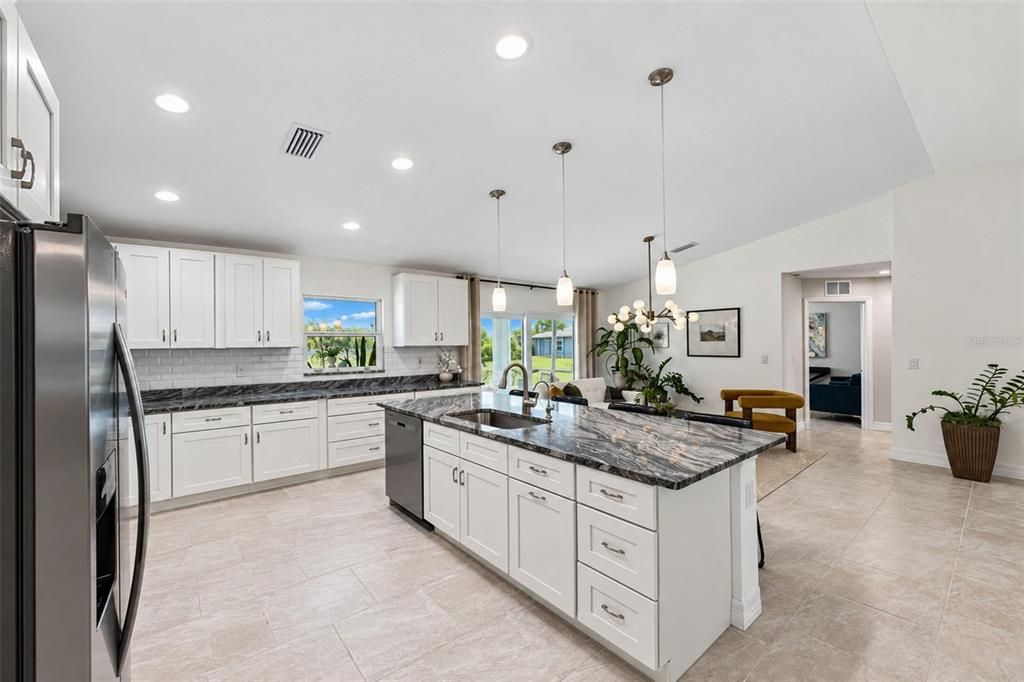 En Venta: $340,000 (3 camas, 2 baños, 1670 Pies cuadrados)