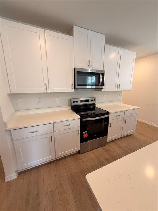 For Rent: $2,250 (4 beds, 2 baths, 1607 Square Feet)