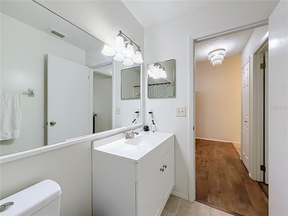 En Venta: $275,000 (2 camas, 2 baños, 1116 Pies cuadrados)