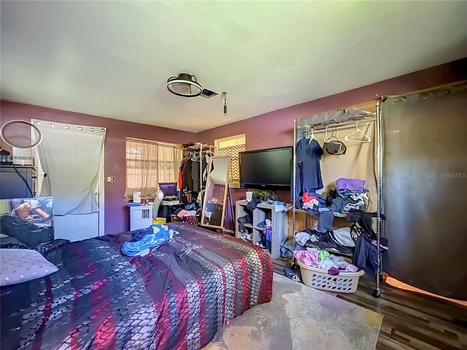 На продажу: $189,000 (4 спален, 2 ванн, 1463 Квадратных фут)