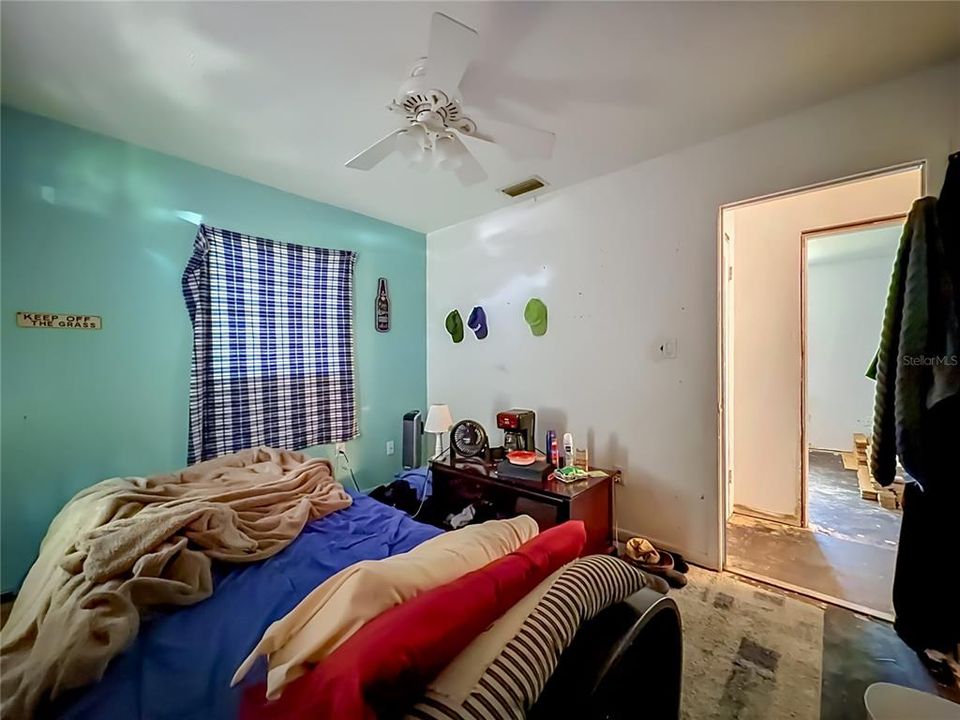 На продажу: $189,000 (4 спален, 2 ванн, 1463 Квадратных фут)