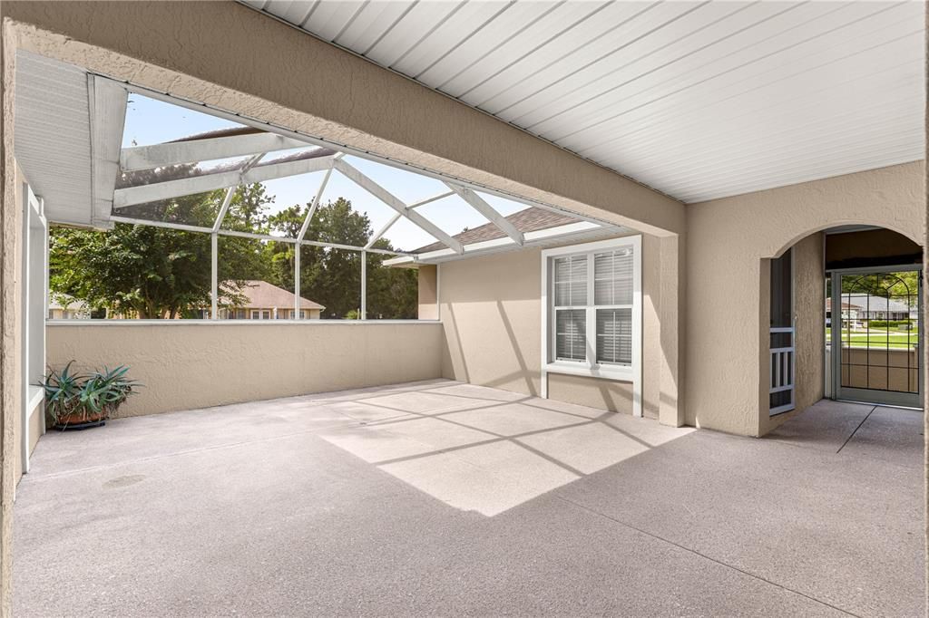 For Sale: $239,900 (3 beds, 2 baths, 1677 Square Feet)