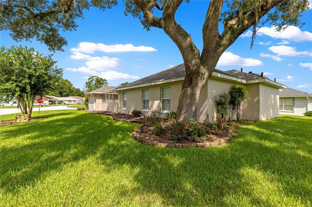 For Sale: $239,900 (3 beds, 2 baths, 1677 Square Feet)