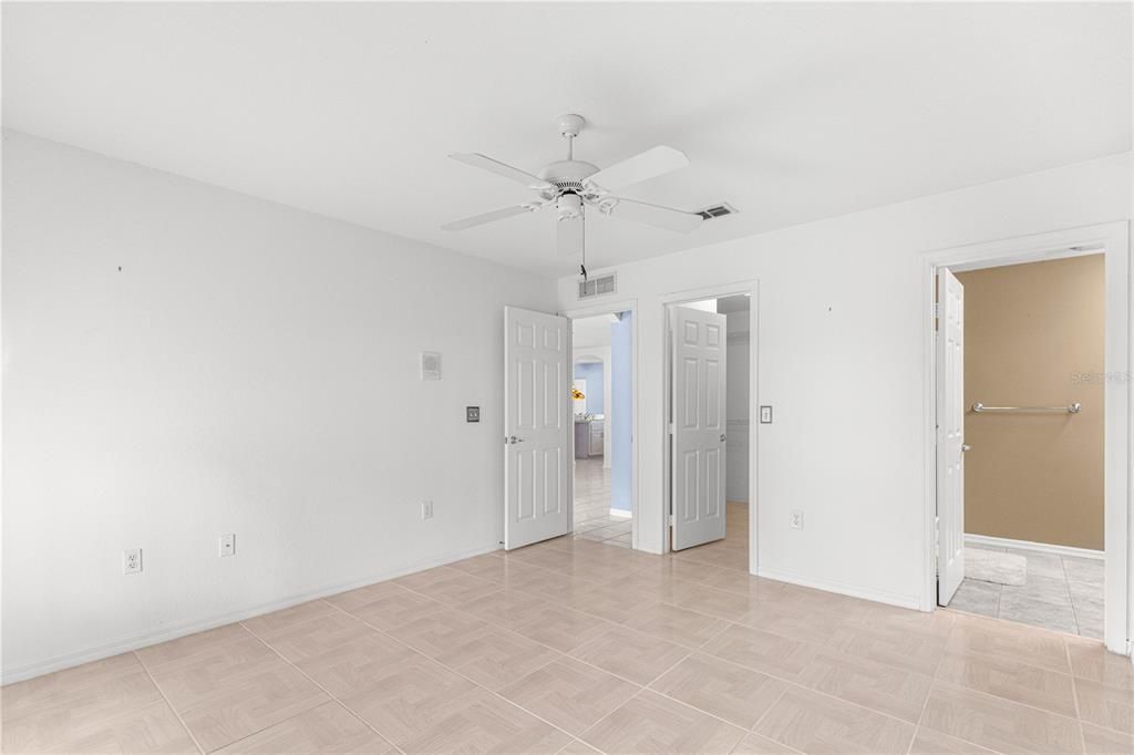 For Sale: $239,900 (3 beds, 2 baths, 1677 Square Feet)