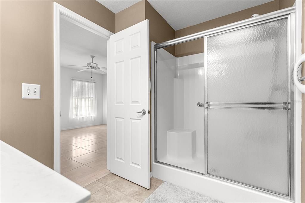 For Sale: $239,900 (3 beds, 2 baths, 1677 Square Feet)